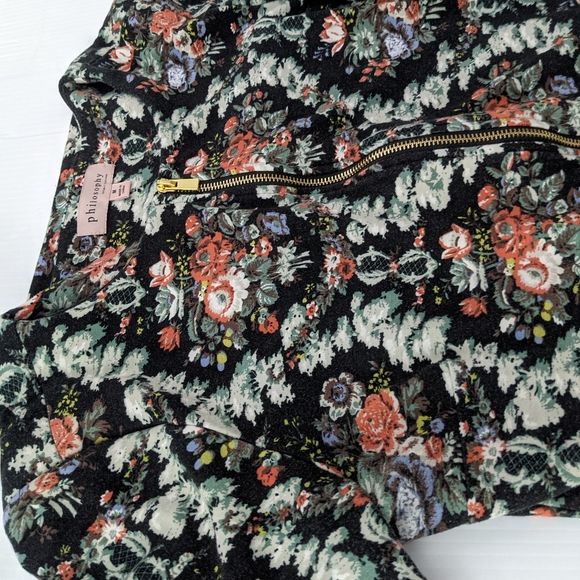 Philosophy Floral Blouse with Gold Zipper - Sz. Medium - Picture 4 of 13